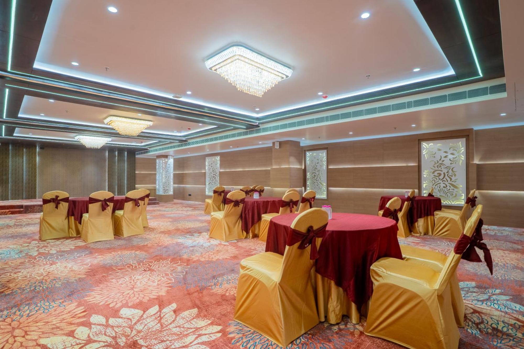 Royal Prime - A City Center Boutique Hotel In Jaipur Exterior foto