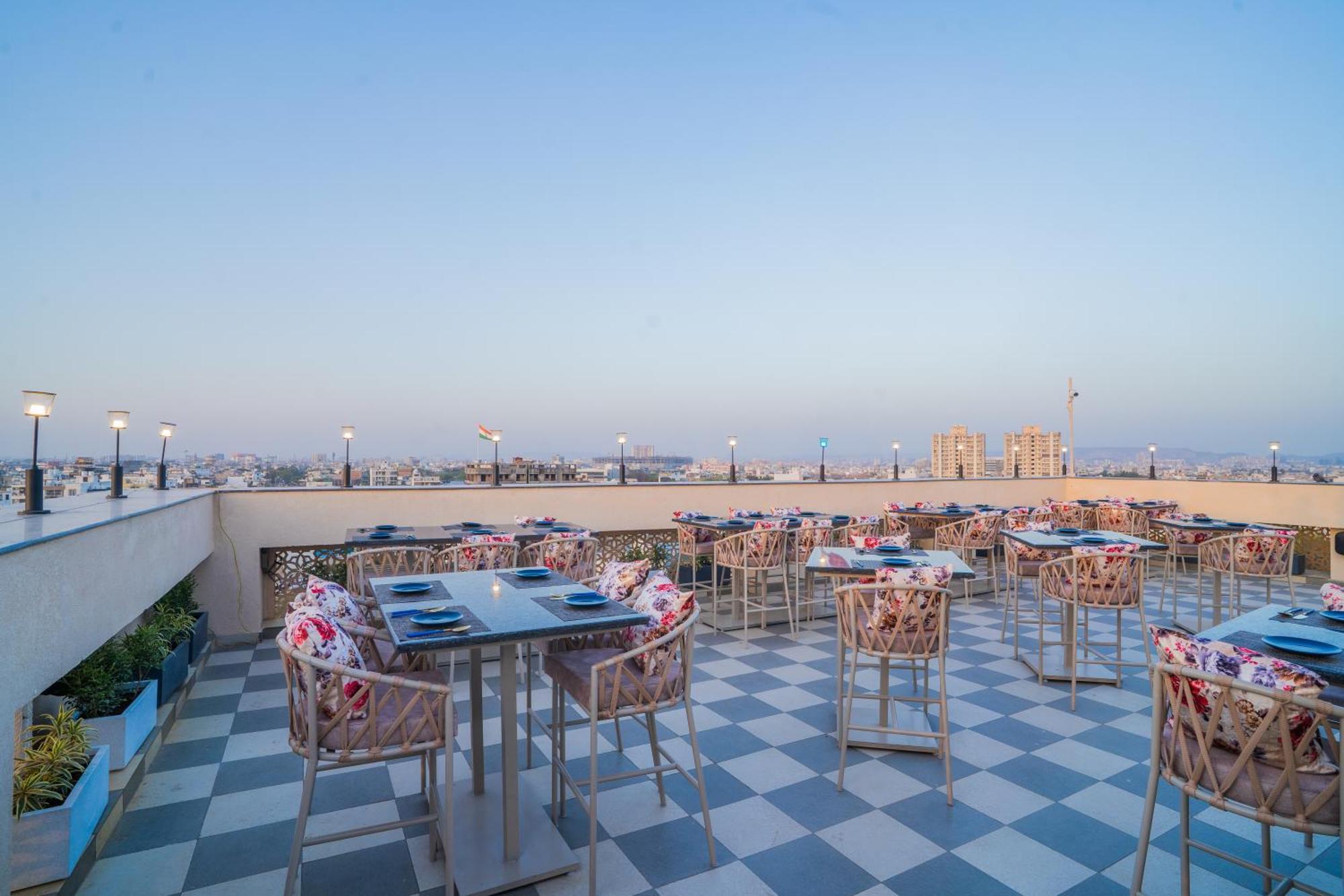 Royal Prime - A City Center Boutique Hotel In Jaipur Exterior foto