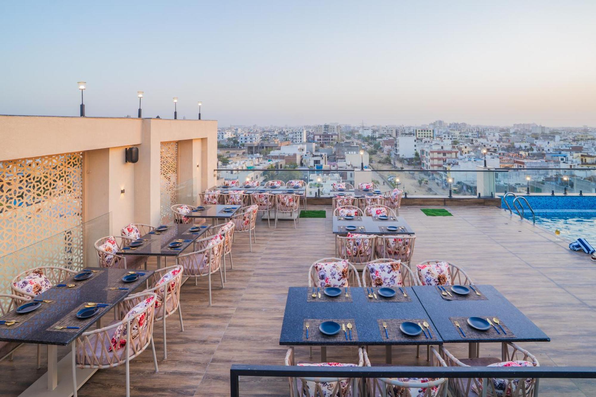 Royal Prime - A City Center Boutique Hotel In Jaipur Exterior foto